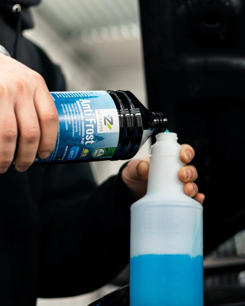 Anti Frost Windshield Washer Fluid Concentrate 33.8 oz (1 liter) - Image 3